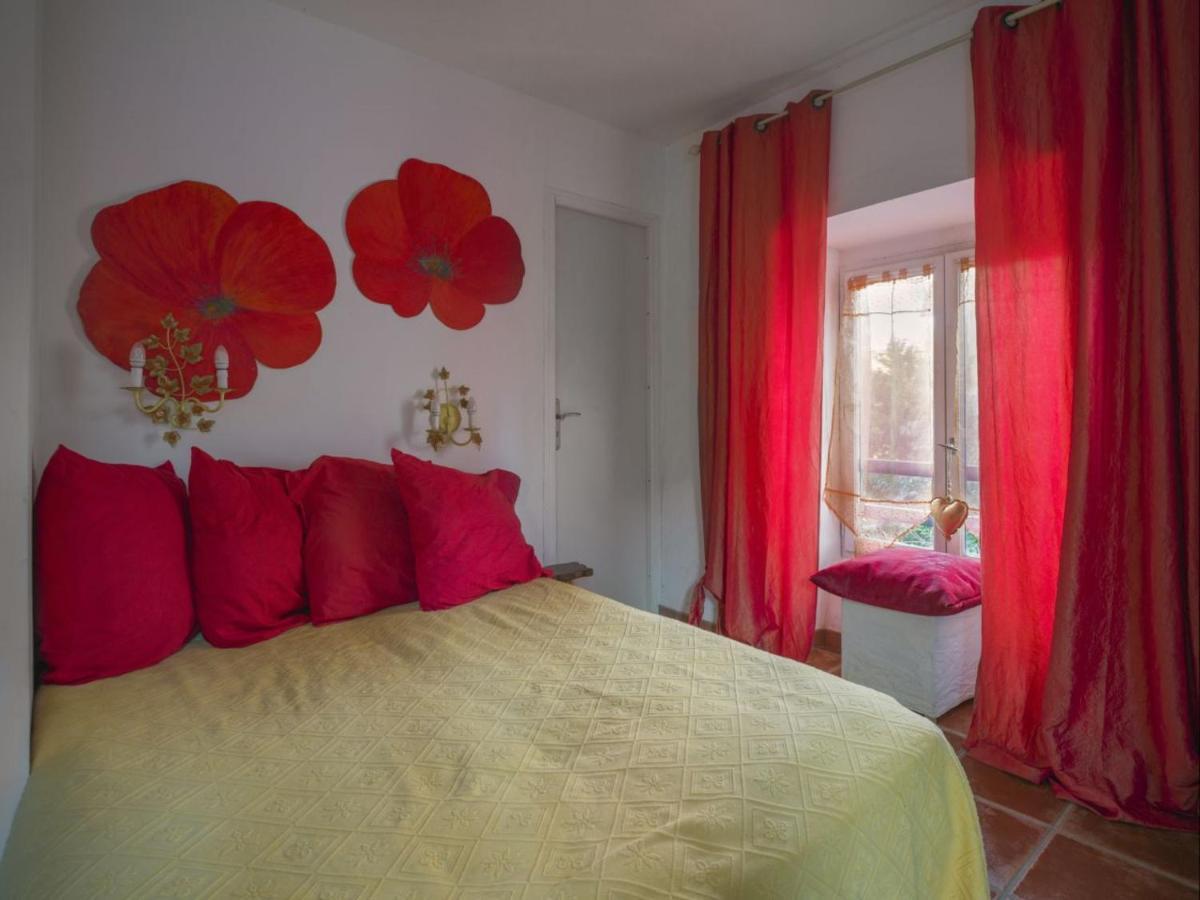 Petit Chateau Laborde Room photo